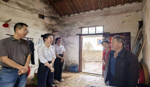 共建送溫暖，暖心迎雙節(jié)——興馬公司走訪慰問困難群眾